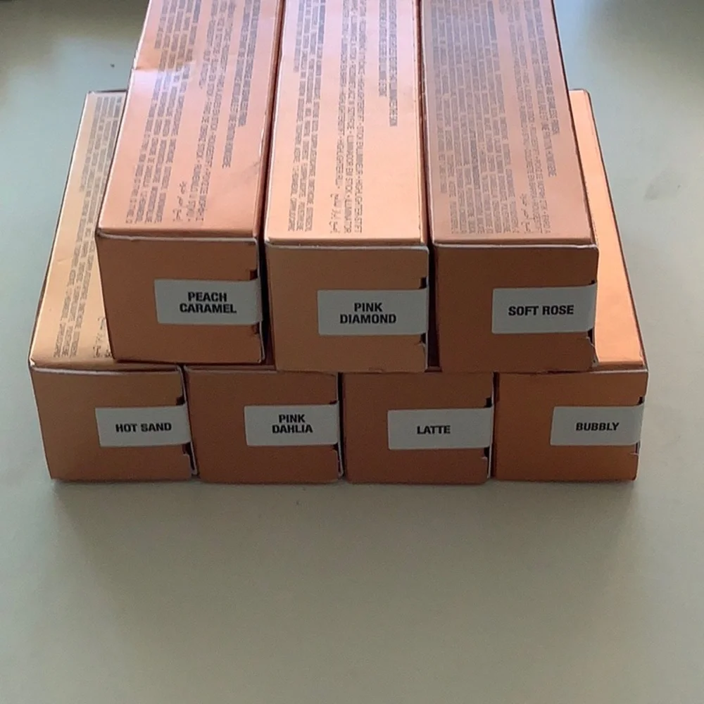 Anastasia Beverly Hills   Cream Stick Blush with Brush Applicator